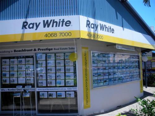 Ray White Mission Beach - Internet Find